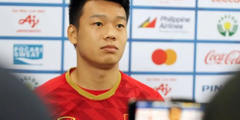 Sự nghiệp đá bóng trong nước và quốc tế