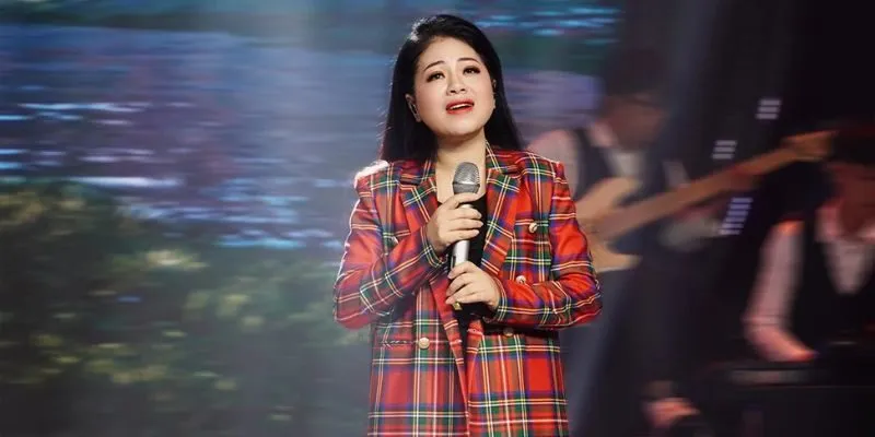 Tiểu sử ca sĩ Anh Thơ là ai?