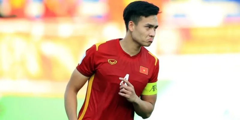 Tiểu sử cầu thủ Bùi Hoàng Việt Anh