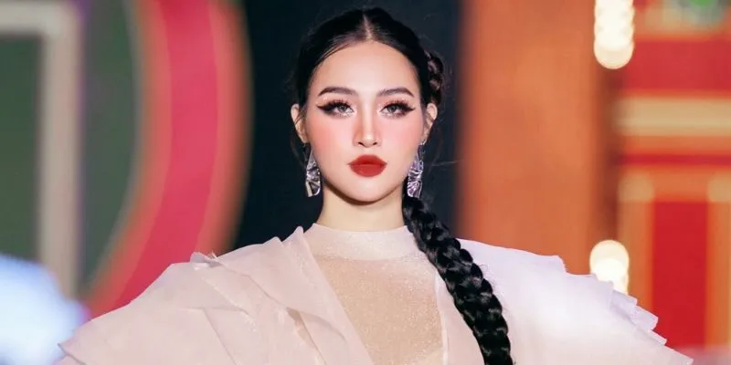 Tiểu sử người mẫu Minh Anh