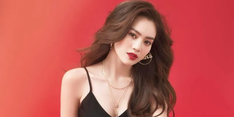 Tiểu sử Ninh Dương Lan Ngọc